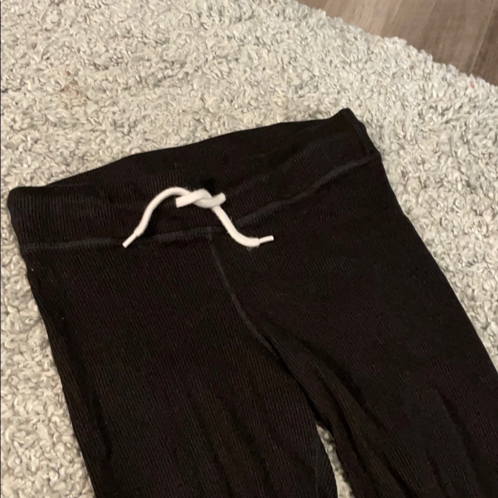 Monrow Ribbed Joggers - Picture 4 of 5